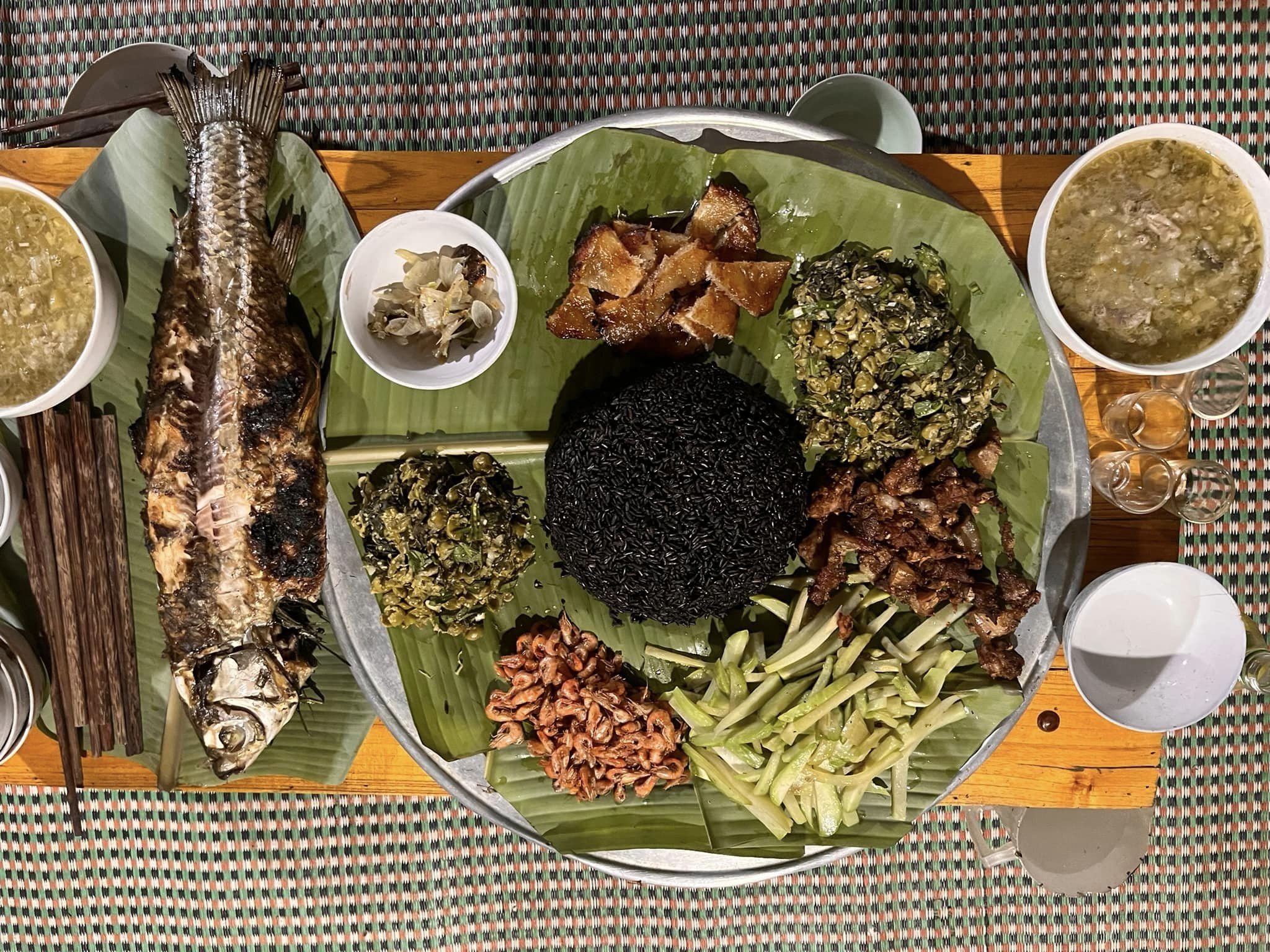 Thực đơn tại Nhà đồi (Áp dụng cho 2 khách)